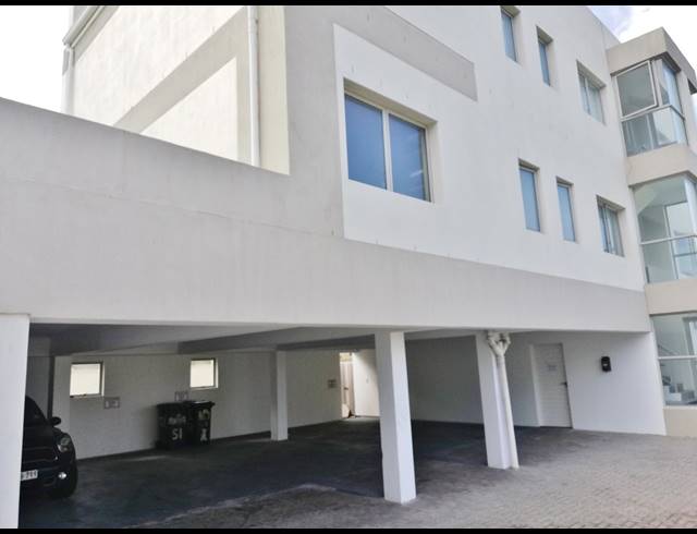 2 BEDROOM APARTMENT FOR SALE IN MUIZENBERG